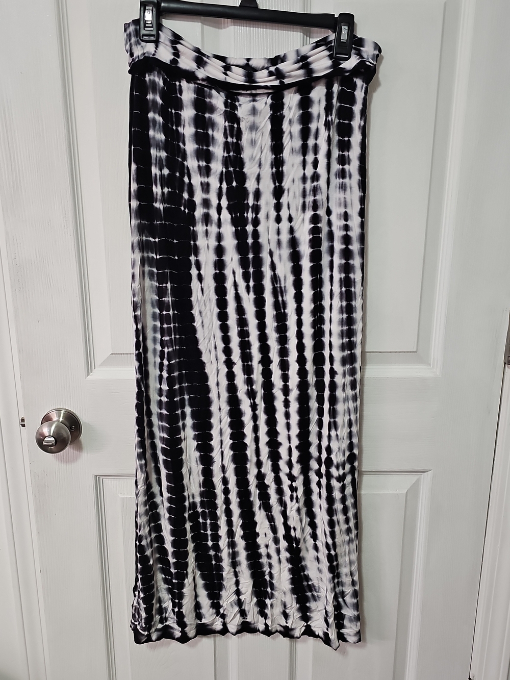 Design History Black & White Tie-Dye Maxi Skirt
